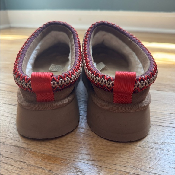 UGG Brown Slip-On Clogs with Red Trim - Picture 5 of 6